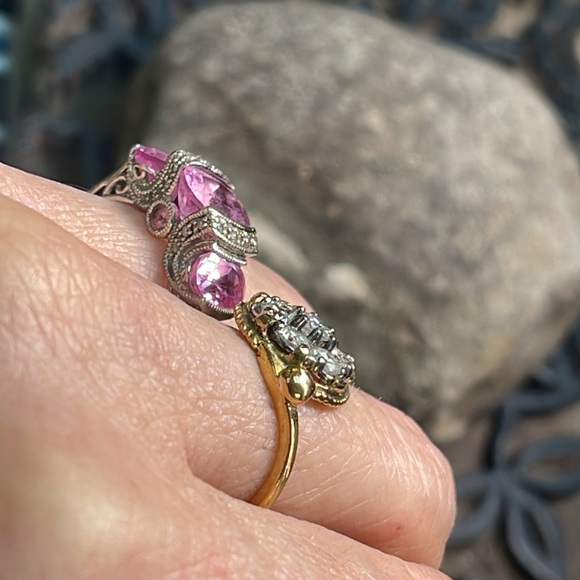 18k Flower Diamond Cluster Ring - Picture 7 of 11